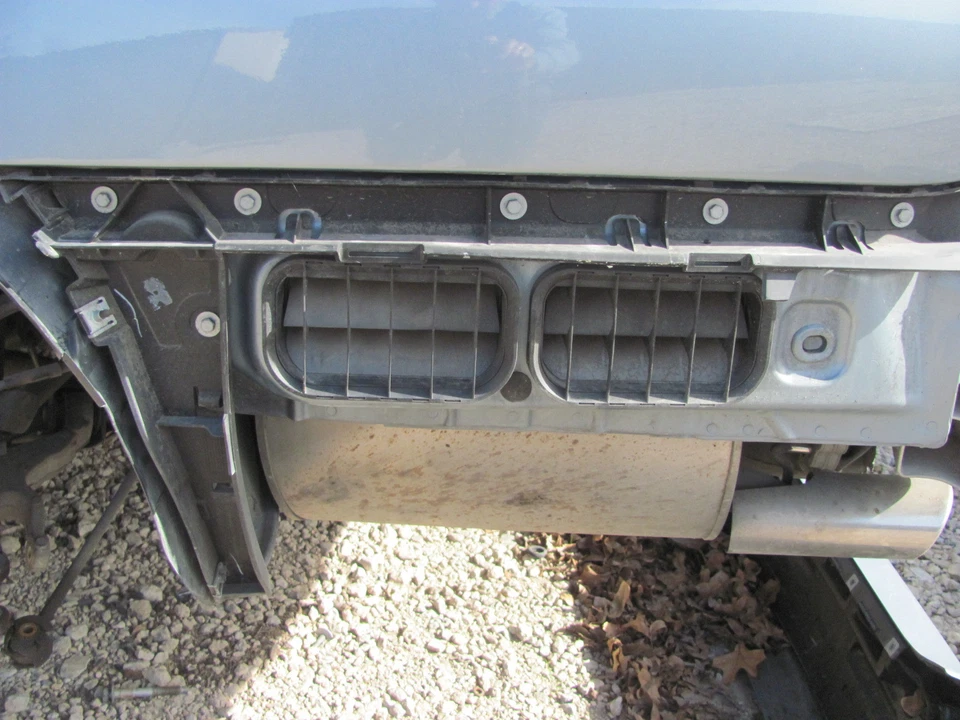 Jaguar XJ8 XJR 2004 05 06 07 2008 SUPER V8 VANDEN PLAS SOPORTE PARACHOQUES TRASERO IZQUIERDO Foto 1 de 1