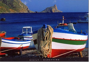 CARTOLINA SICILIA POSTCARD SICILY ISOLE EGADI  MARETTIMO MARE E BARCHE  SPIAGGIA - Picture 1 of 1