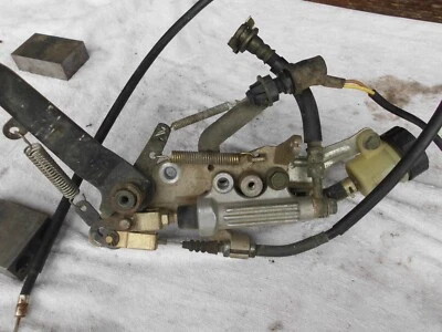 YAMAHA GRIZZLY 660 BRAKE PEDAL ASSY MASTER CYL FREE SHIP - Image 1 of 4