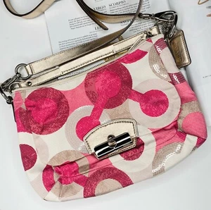 Coach Kristin Graphic Op Art Sequin EW Crossbody Hobo Bag, Style 19942, Scarlet - Bild 1 von 12