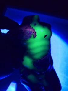 Vulkan Achat Mann Körper handgeschnitzt, UV reaktiv 2 Pfund 12,5 Onz, 7" Zoll hoch - Bild 1 von 15