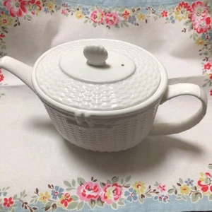 Wedgwood Nantucket Tea Pot - Picture 1 of 5