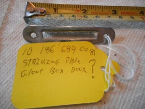 Mercedes Benz Adenauer W186 W189 Glove Compartment Box Door Striking Plate ?? - Picture 1 of 7