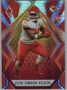 2020 Panini Phoenix - Rookies Clyde Edwards-Helaire #121 Fire Burst (RC) - Foto 1 di 2