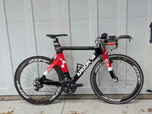 Argon 18 E-114 Triathlon Bike with Zipp Wheels - Picture 1 of 9