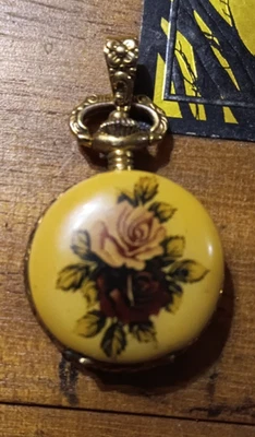 1928 Lock it Charm Watch Non Working - Image 1 of 4