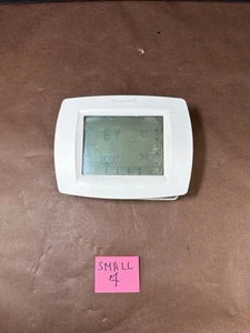 Honeywell TH8110U1003 VisionPro 8000 Touchscreen 7-Day Programmable Ships Fast! - Picture 1 of 9