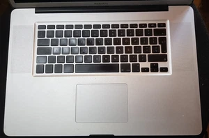 ORIGINAL APPLE MACBOOK PRO 17 A1297 2009 TOPCASE KEYBOARD PALMREST TRACKPAD - Picture 1 of 6