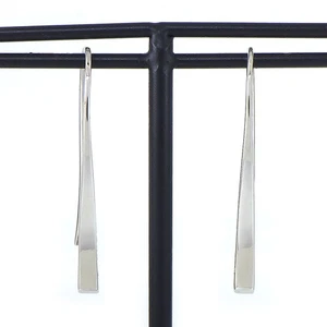 GUCCI Haken Ohrringe Stab 750(18K) Weißgold - Bild 1 von 9