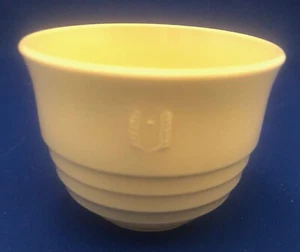 Taza de plástico amarillo de United Airlines - melamina de los años 1930-1940 - Imagen 1 de 4