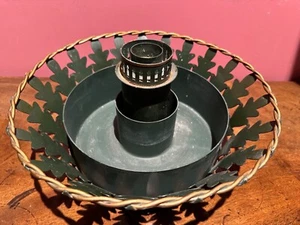 Vintage Vaughan Designs Tole Metal Centrepiece Dark Green Oak Leaf & Gilt Edging - Picture 1 of 4