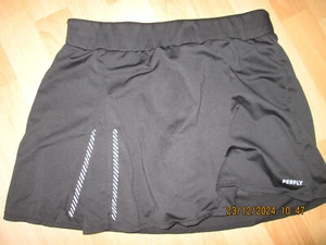Tennisrock schwarz mit Innenslip, Gr. M von Decathlon - Bild 1 von 1