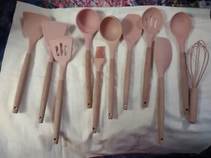 Tatufy Utensili da Cucina in Silicone Manici in Legno Naturale Rosa - Set di 11 - Foto 1 di 1