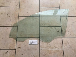 KIA Ceed ED Bj.09 Scheibe Türscheibe Fahrerscheibe Fahrerseite 5-Türer Grün - Bild 1 von 2