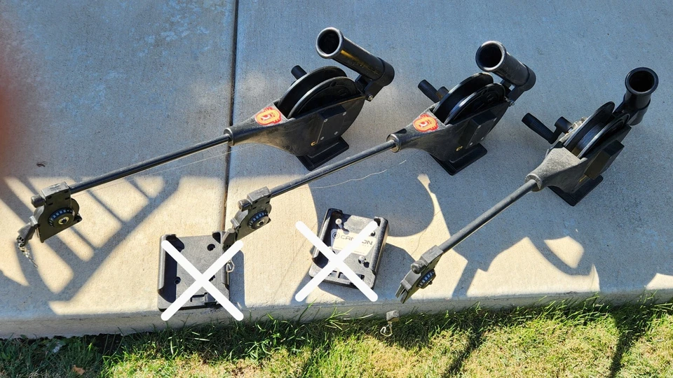 Cannon LAKE-TROLL 手动下车机 带杆架和线释放 — 第 1/3 张图片