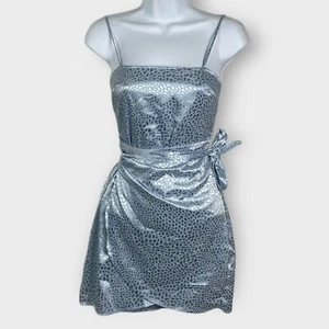 Lucy in The Sky XS Satin Minikleid Faux Wickel zum Binden hellblau gepunktet Animal - Bild 1 von 5