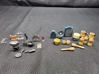 3 VTG Stormbecker Wooden Dollhouse Lamps, Fan, Mirror & More Plus Other Kitchen - Image 1 of 4