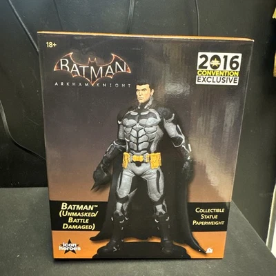 Batman Arkham Caballero Desenmascarado Batman PX Icono Héroes Estatua Foto 1 de 4