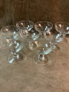 Vintage 50er Jahre Heisey Klarglas Rosenknospenschliff niedriger Sherbet Stiel 8 Stück - Bild 1 von 6