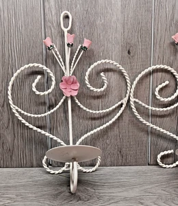Eisen Wandleuchter weiß mit rosa Blume 2 Stück Stumpen- oder Votivkerzenhalter 12 Zoll - Bild 1 von 14