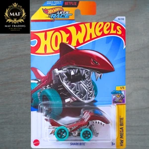 Estuche Hot Wheels Shark Bite #18 Mainline 2024 F ∣ Nuevo Let`s Race Netflix - Imagen 1 de 3