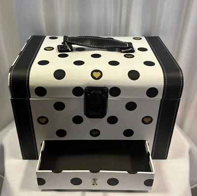 Caja del tesoro/Maleta/Cajas de almacenamiento/Cajas de regalo/Anidación/Pila/Bebé/Decoración del hogar Foto 1 de 4