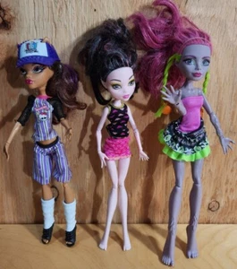 MUÑECAS MONSTER HIGH CLAWDEEN WOLF DRACULAURA MARISOL COXI MATTEL *LEER* - Imagen 1 de 11
