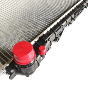 Nuevo radiador para Land Rover Discovery Hse Luxury por Lr062425 Fpla8005Ab - Imagen 1 de 1
