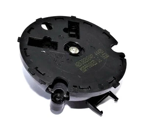 Mercedes W203 V210 W211 (02-08) 3-Pin Door Mirror Motor (Actuator) A2038202442 - Picture 1 of 7
