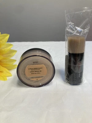 bareMinerals Original Powder Foundation LIGHT BEIGE 09 16g/.56oz & Finish Brush - Image 1 of 3