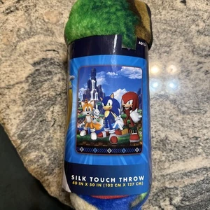 Sonic the Hedgehog Kids Bedding Super Soft Silk Touch Throw, 40 in X 50 NEW - Picture 1 of 3
