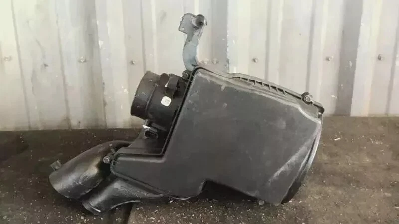 2012-2018 Ford Focus 2.0L Air Cleaner Air Intake Box Assembly OEM Foto 1 de 3