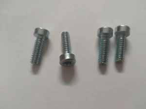 4 tornillos de montaje para motosierra Stihl 023 025 MS230 MS250 9075-478-4115 - Imagen 1 de 2