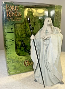 Saruman from Lord Of The Rings by  APPLAUSE 8” Figurine with Staff In Box - Picture 1 of 23