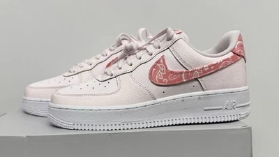 Nike Air Force 1 Low 07 Rosa Paisley FD1448-664 Mujer’s 8.5 Nuevo Foto 1 de 4