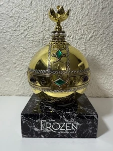 Frozen-Broadway Elsa Coronation Orb Scatola Portagioie in Metallo e Base Edizione Limitata Usato in Ottime Condizioni - Foto 1 di 9
