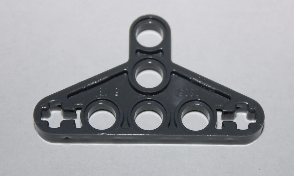 Lego Technic DkStone Liftarm Triangle Thin ref 2905/set 8052 8416 8110 8297 8273 - Photo 1/1