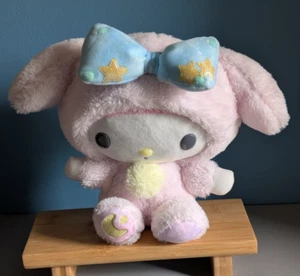 Sanrio Smiles My Melody Plush Soft 8'' Stuffed Toy Pink w/ Blue Bow Stars & Moon - Foto 1 di 11