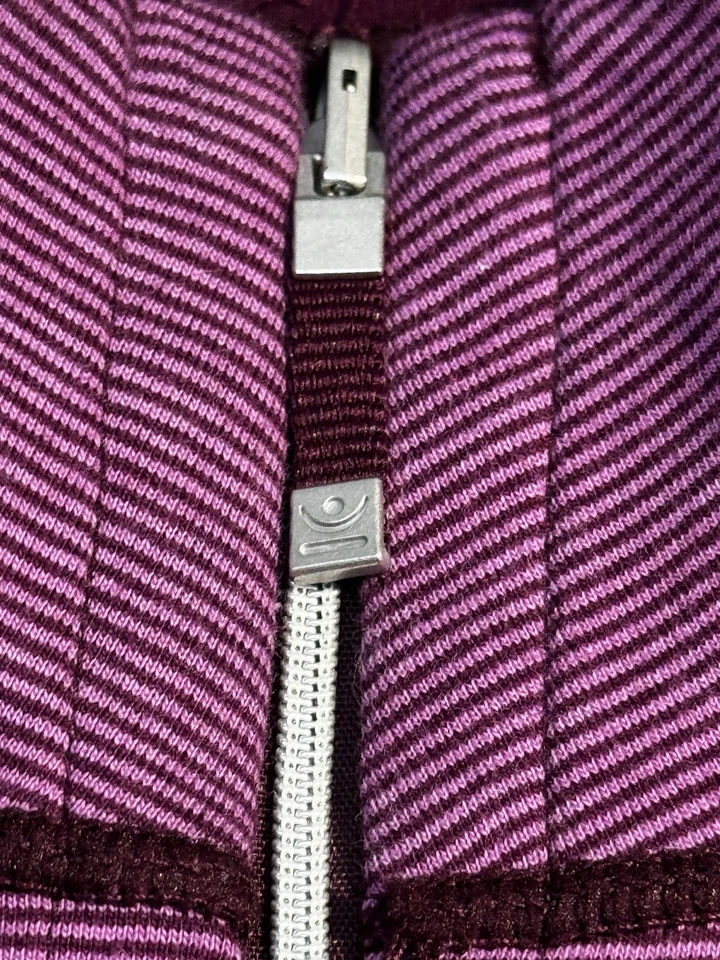 Chaqueta atlética Danskin para mujer cremallera completa púrpura a rayas rendimiento Top mediano Foto 1 de 4