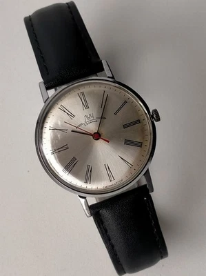 Luch 2209 Slim Vintage Original Soviet Classic Mechanical Watch 1970s - Image 1 of 4