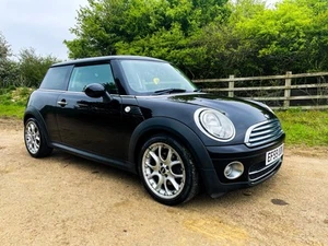 1.6 Cooper D Hatchback 3dr Diesel Manual Euro 4 (110 ps) FSH - Picture 1 of 18
