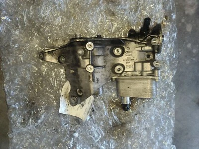 Conjunto de enfriador de aceite de motor para Audi/Volkswagen Passat GTI Jetta L4 2,0 L Tsi Foto 1 de 4