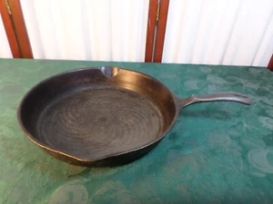11 3/4" Wagner's 1891 Original Cast Iron Double Lipped Round Skillet - Picture 1 of 12