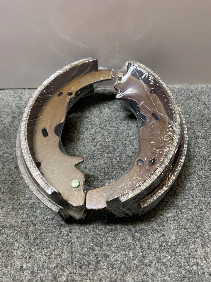 Zapata de freno de tambor Pronto S618 trasera para Ford Taurus 1992-2002 Foto 1 de 4