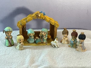 Christmas nativity set of 10 Precious Moments Manger & 9 figurines AA654 - Picture 1 of 12