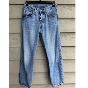 Jeans vintage Levi’s 501 W33 botón mosca recortados 23,5 lavado claro pierna recta - Imagen 1 de 7