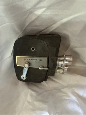 Câmera elétrica vintage Keystone Americana 8mm 3 lentes torre para os olhos K-773 - Imagem 1 de 2