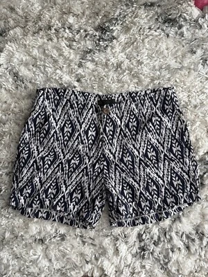 Cynthia Rowley Linen Blend Ikat Printed Shorts Size 8 - Image 1 of 4