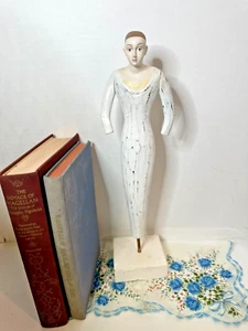 Figura de madera de diseñador PALECEK Santos acento decorativo articulado - Imagen 1 de 12