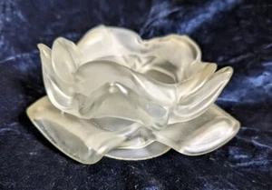 Victorian antique ROSE Petal~Fitte Matte-White Frosted glass Chandelier~ Shade - Picture 1 of 10